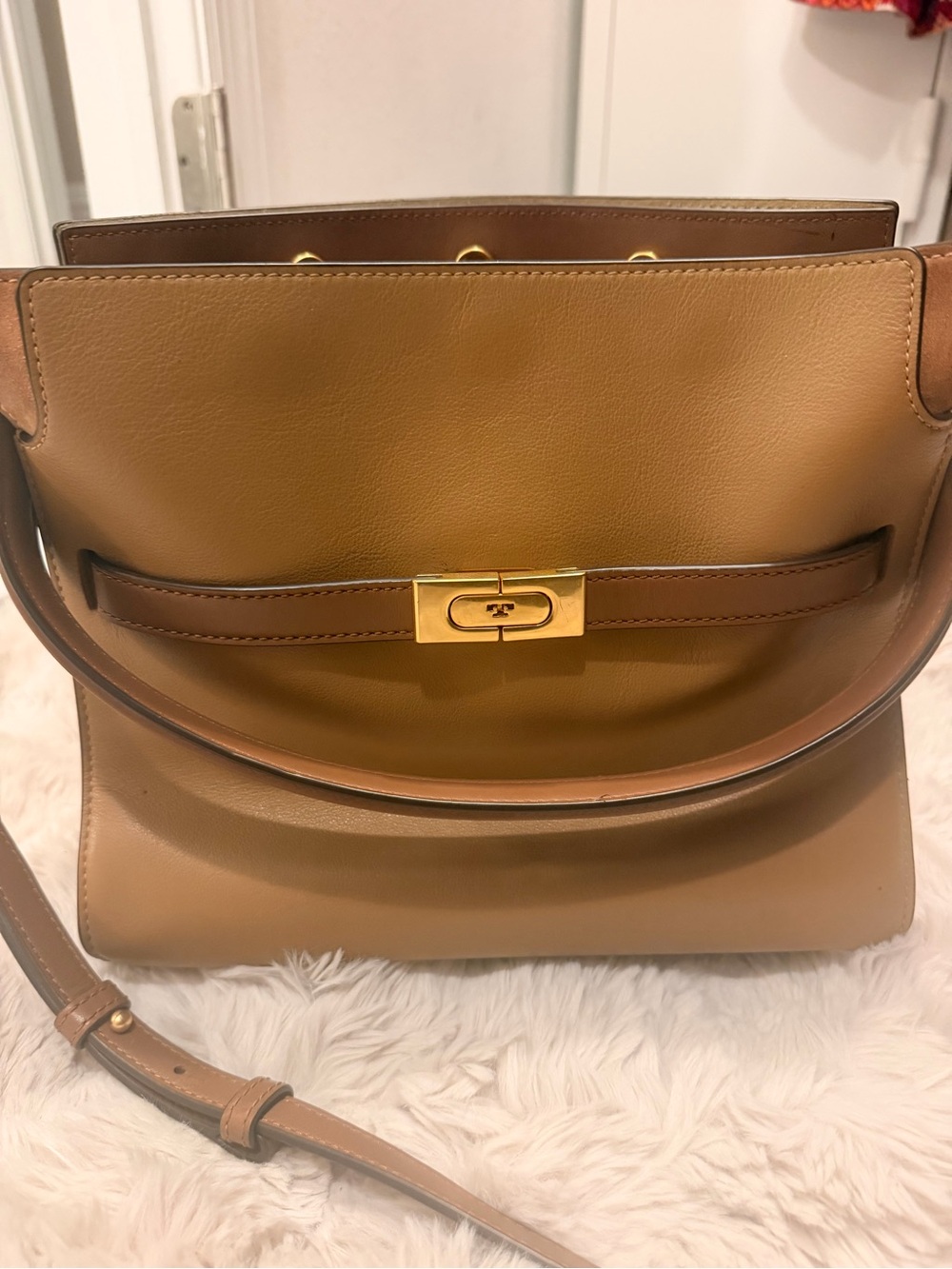 Tory Burch Classic Tan Leather Shoulder Bag with Gold Hardware
